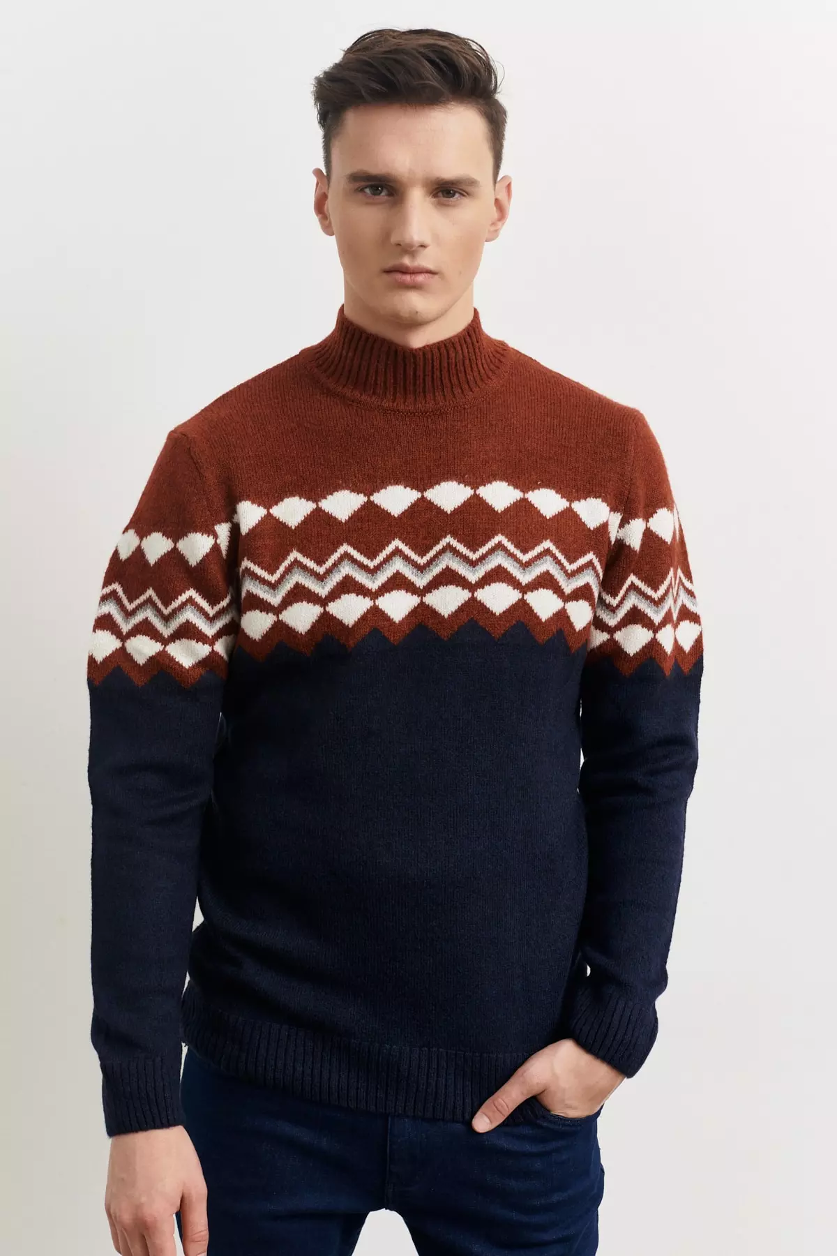 Men's Cream-colored Standard Fit Regular Cut Half Fisherman Collar Jacquard Soft-textured Knit Sweater