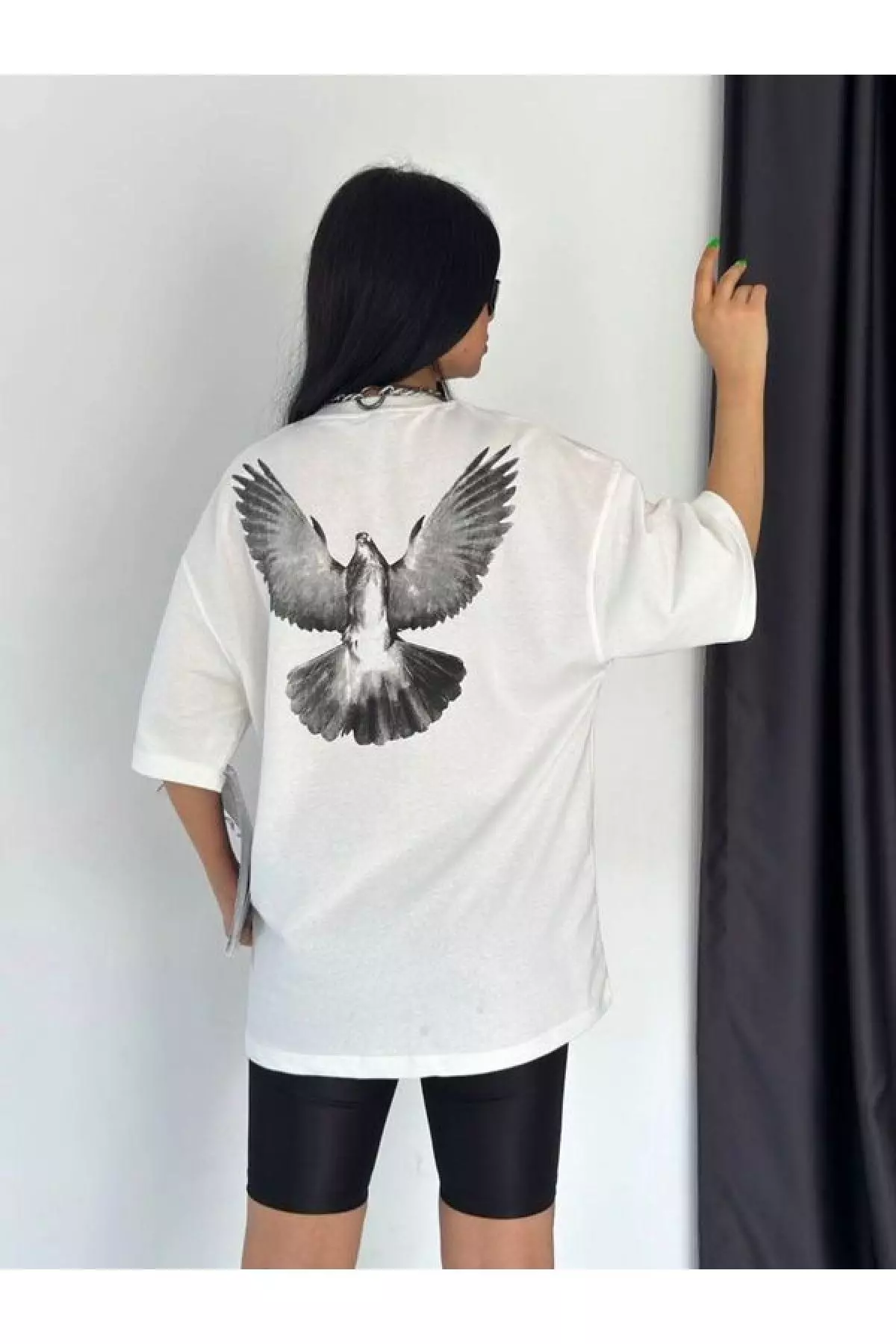 Women's White Bird Oversized Bicycle Neck T-shirt