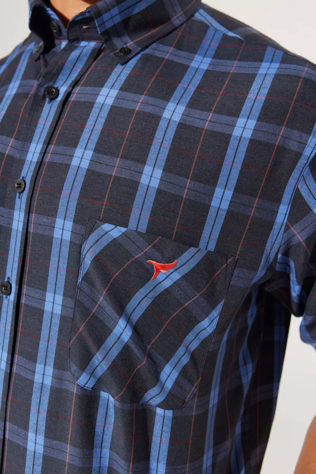 Men's Navy Blue Comfort Fit Button-Down Collar Plaid Patterned Cotton Shirt
