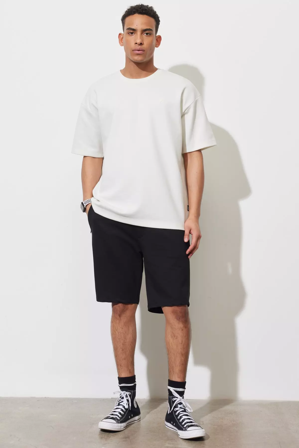 Men's Ecru Oversized Loose Fit Bicycle Neck Short Sleeve Sweatshirt