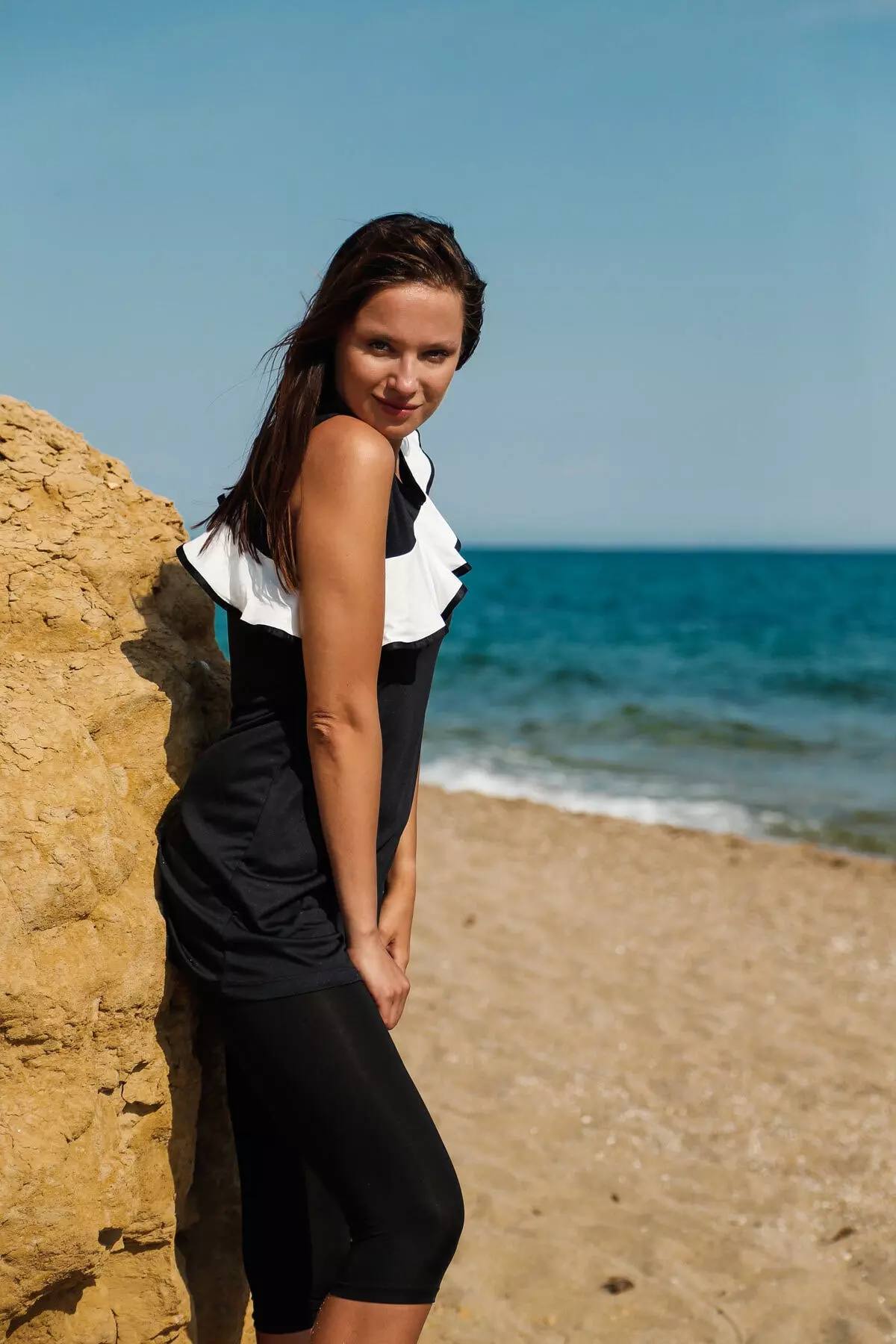 Rivamera 2-Piece Black Closed Abaya Swimsuit R2214