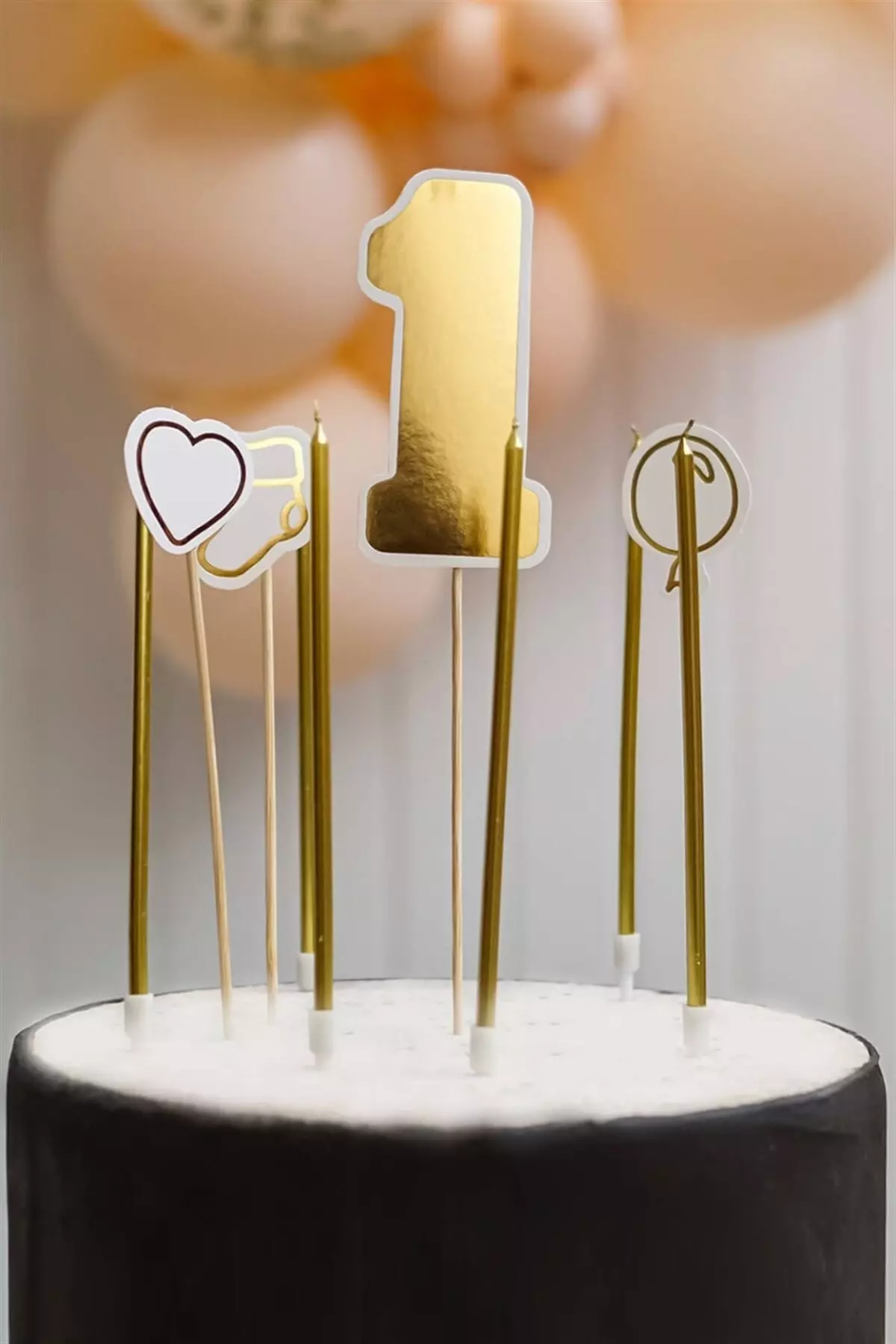 Gold 1 Figure 4 Cake Cream