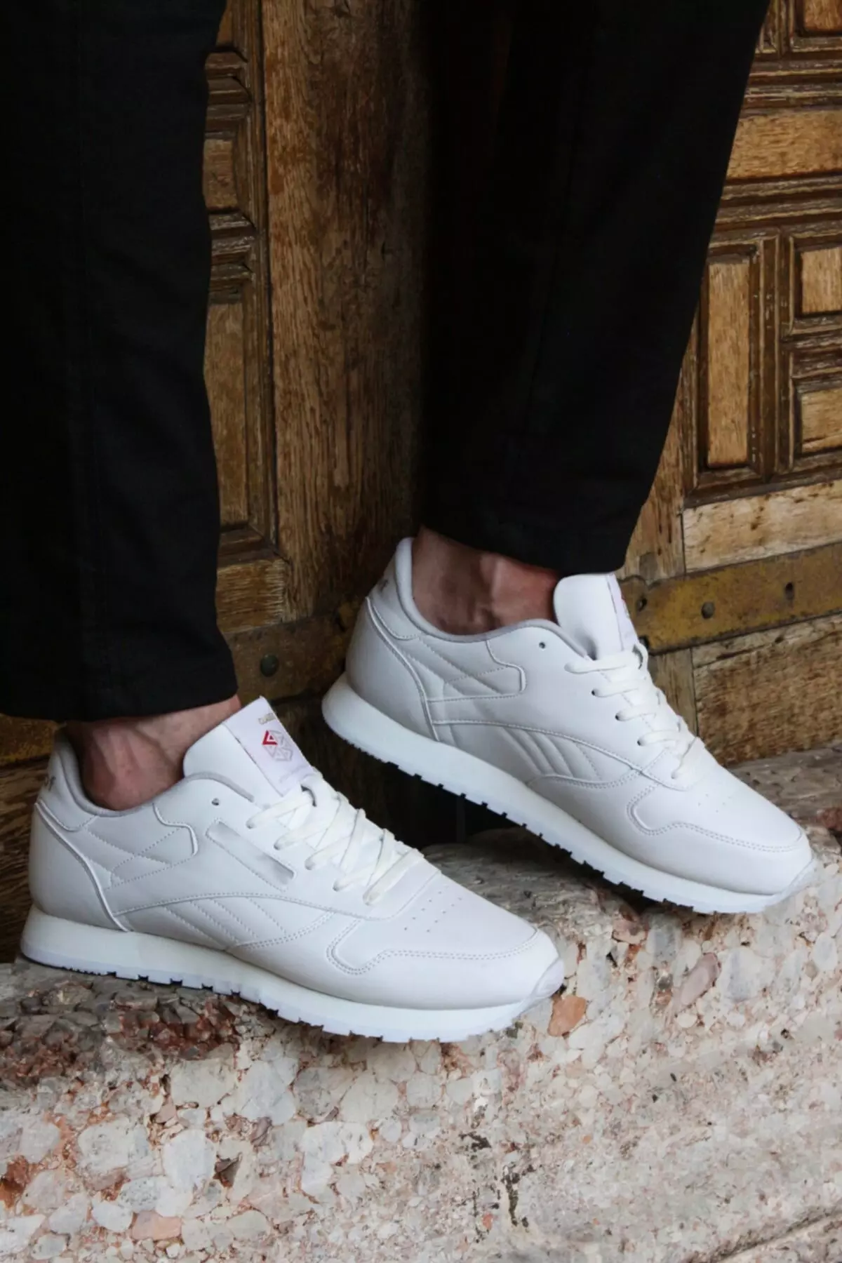 White Unisex Comfort Sole Sneaker Shoes 923xa063fst