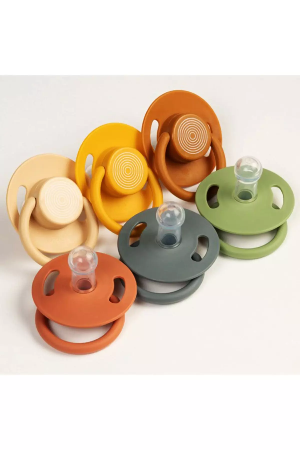 Cool Round Pacifier 0-6 Months Cream