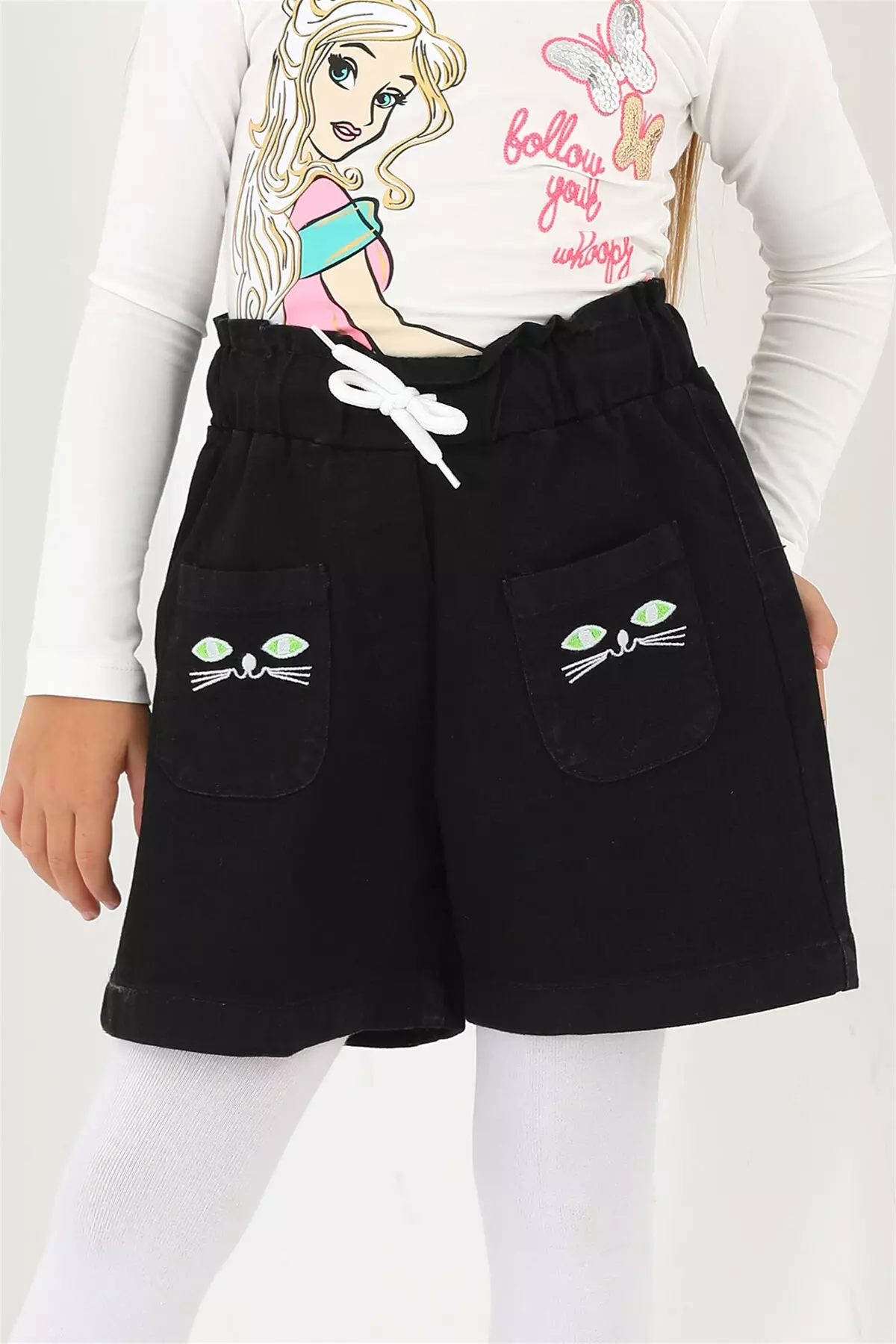 Girl Child Black Colored Cat Embroidered Pocketed Denim Shorts