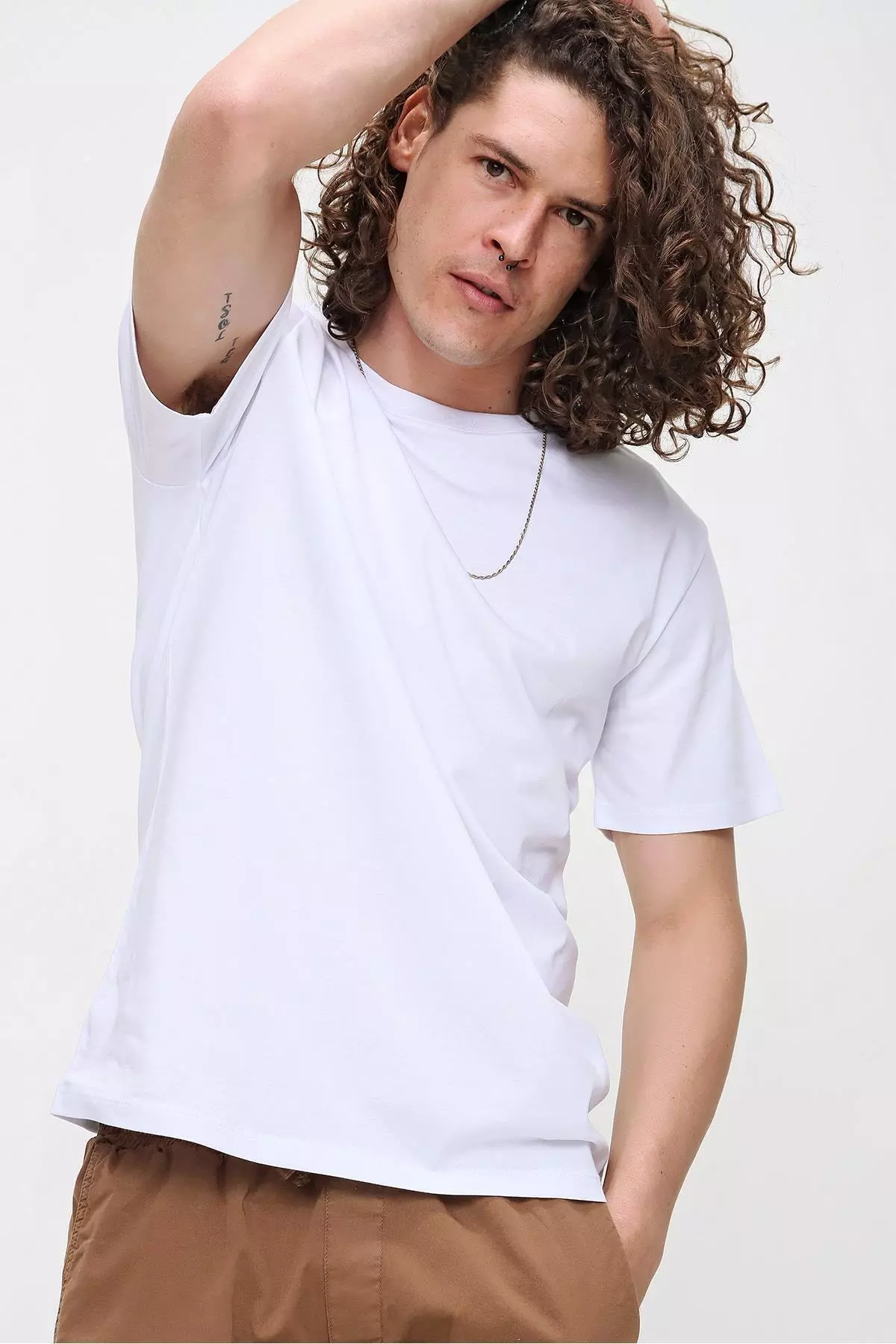 Men's White Bicycle Collar Regular Fit Basic Cotton T-shirt 21s101