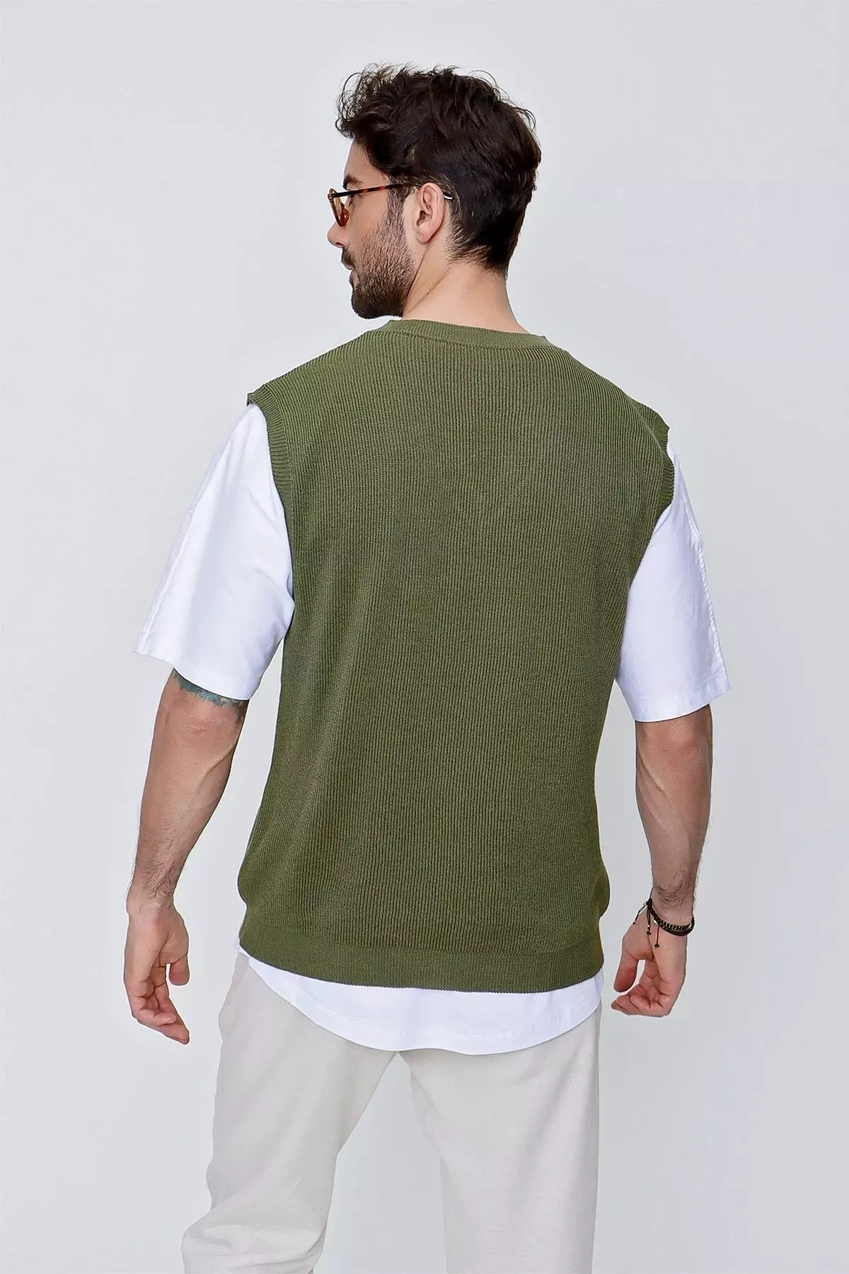 Men's V-Neck Comfort Fit Cotton Sweater Khaki 22sm214