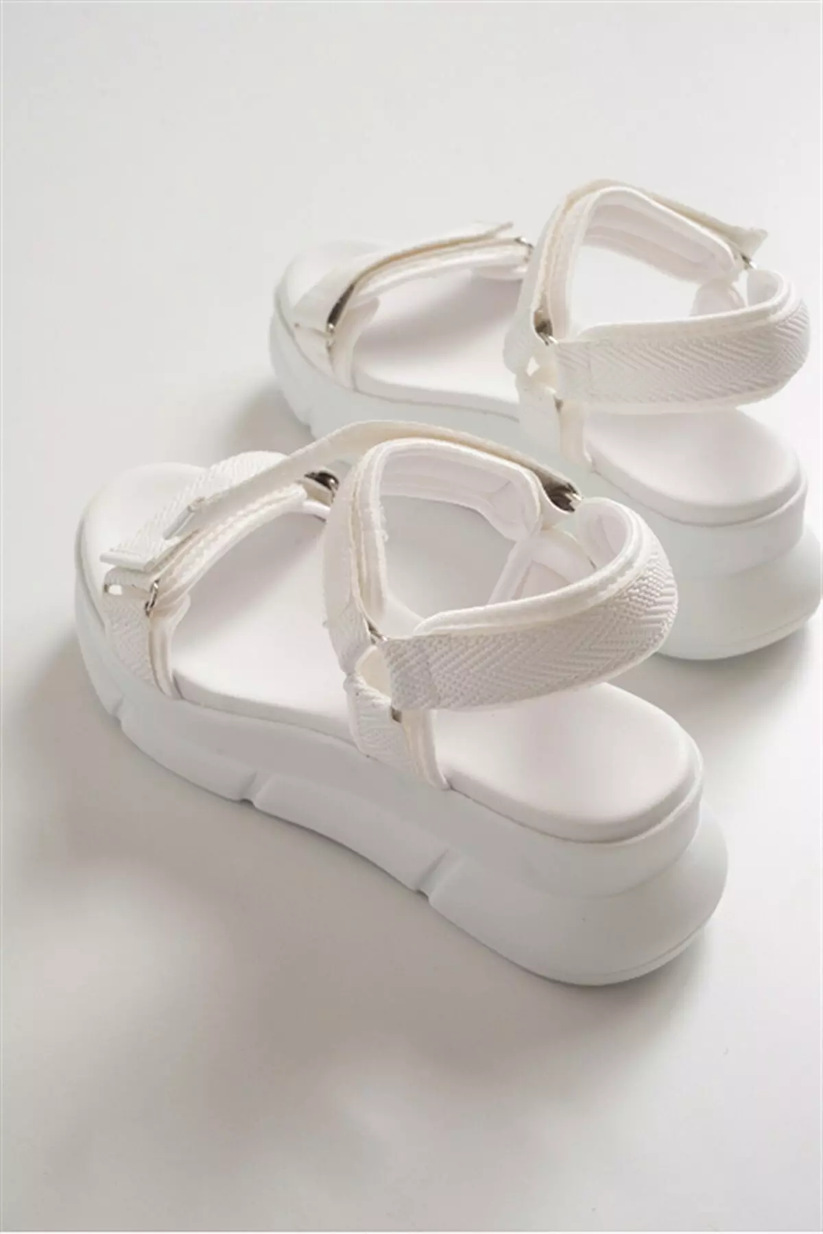 Women's White Sandals 4760