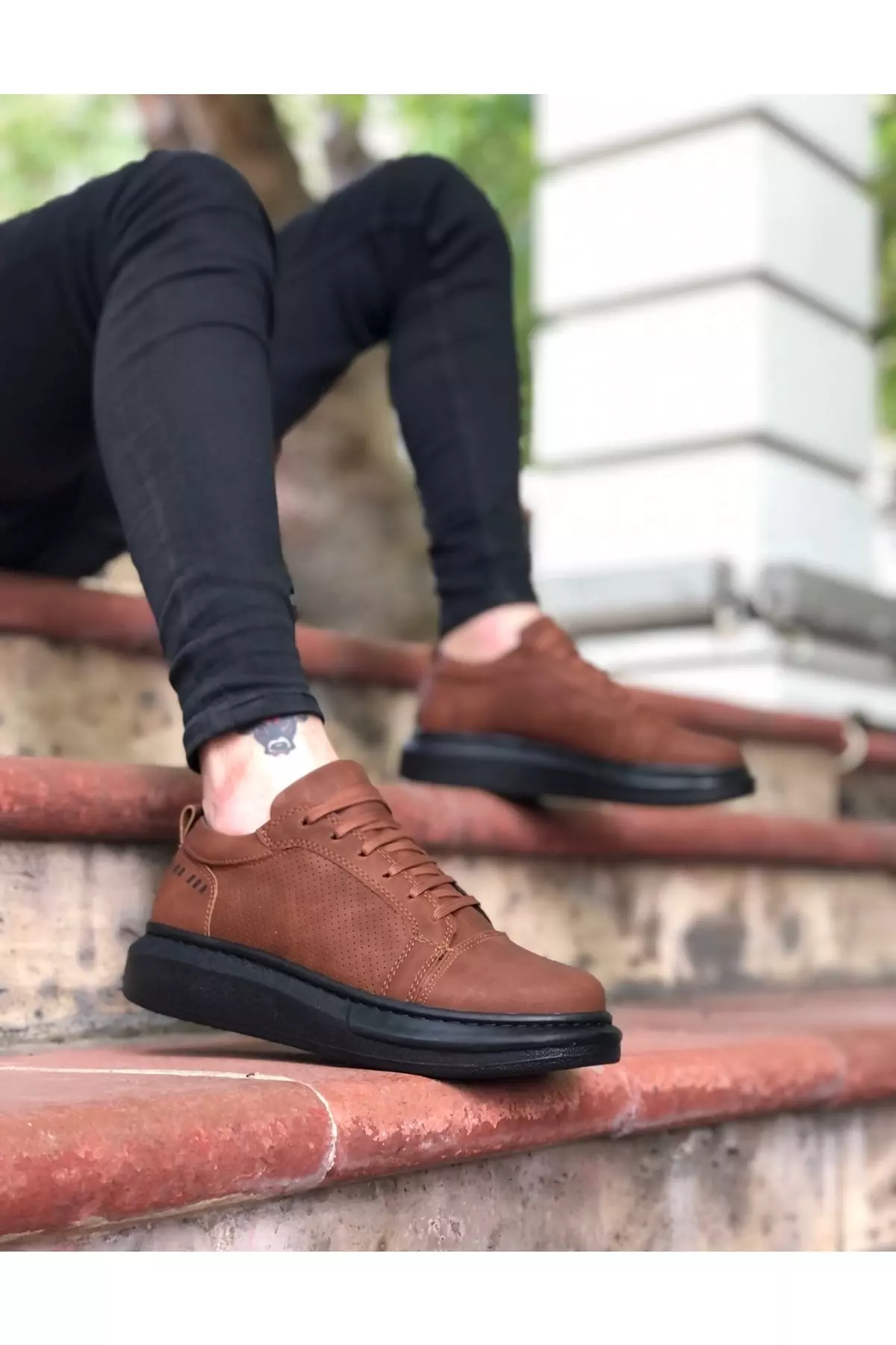 Thick High Sole Lace-up Sports Men's Shoes