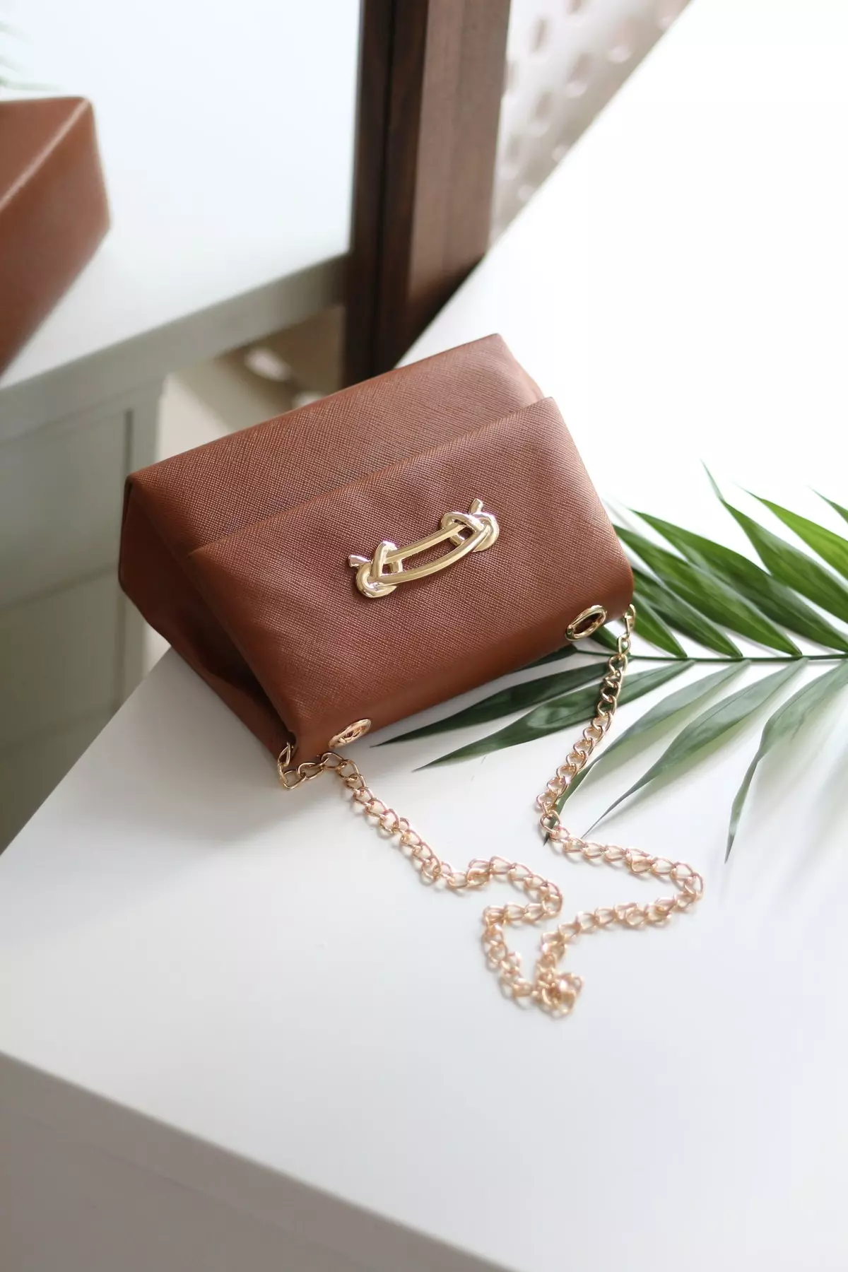 Women's Tab Closure Accessory Detailed Chain Bag