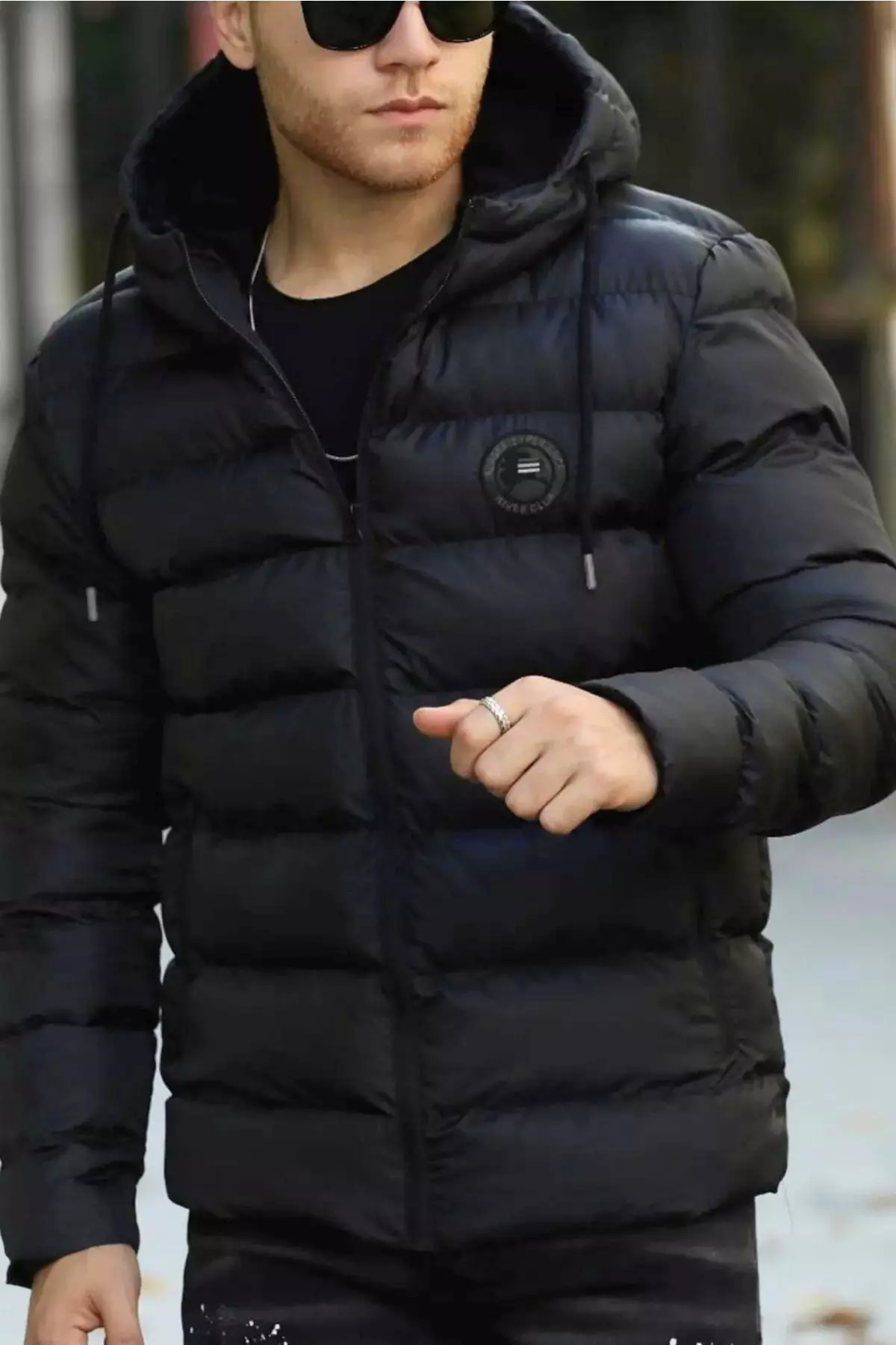 Men's Black Insulated Water and Windproof Hooded Winter Sports Jacket