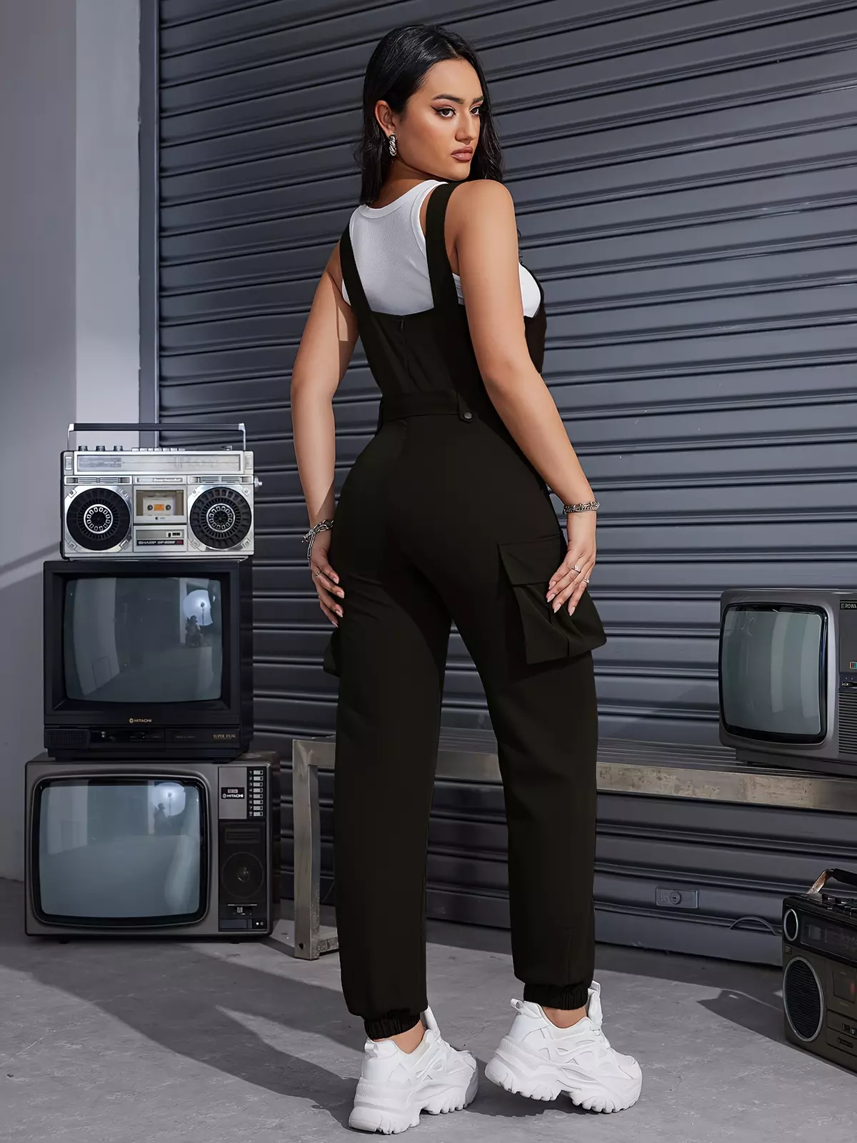 Solid Flap Pocket Belted Overall Jumpsuit, Casual Buckle Detail Loose Jumpsuit, Women's Clothing-Red