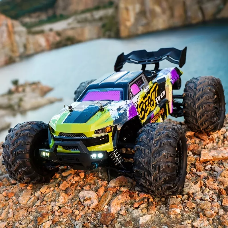SG116 2.4GHz 70km/h Professional RC Car: Brushless Motor, 1:16 Scale 4WD Alloy High-speed Off-road Climbing Vehicle With LED Lights