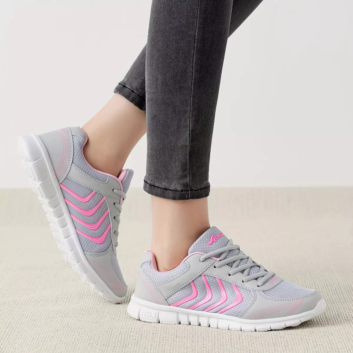 Women's Lightweight Running Shoes, Comfortable Breathable Non-Slip Athletic Sneakers, Casual Walking & Jogging Trainers