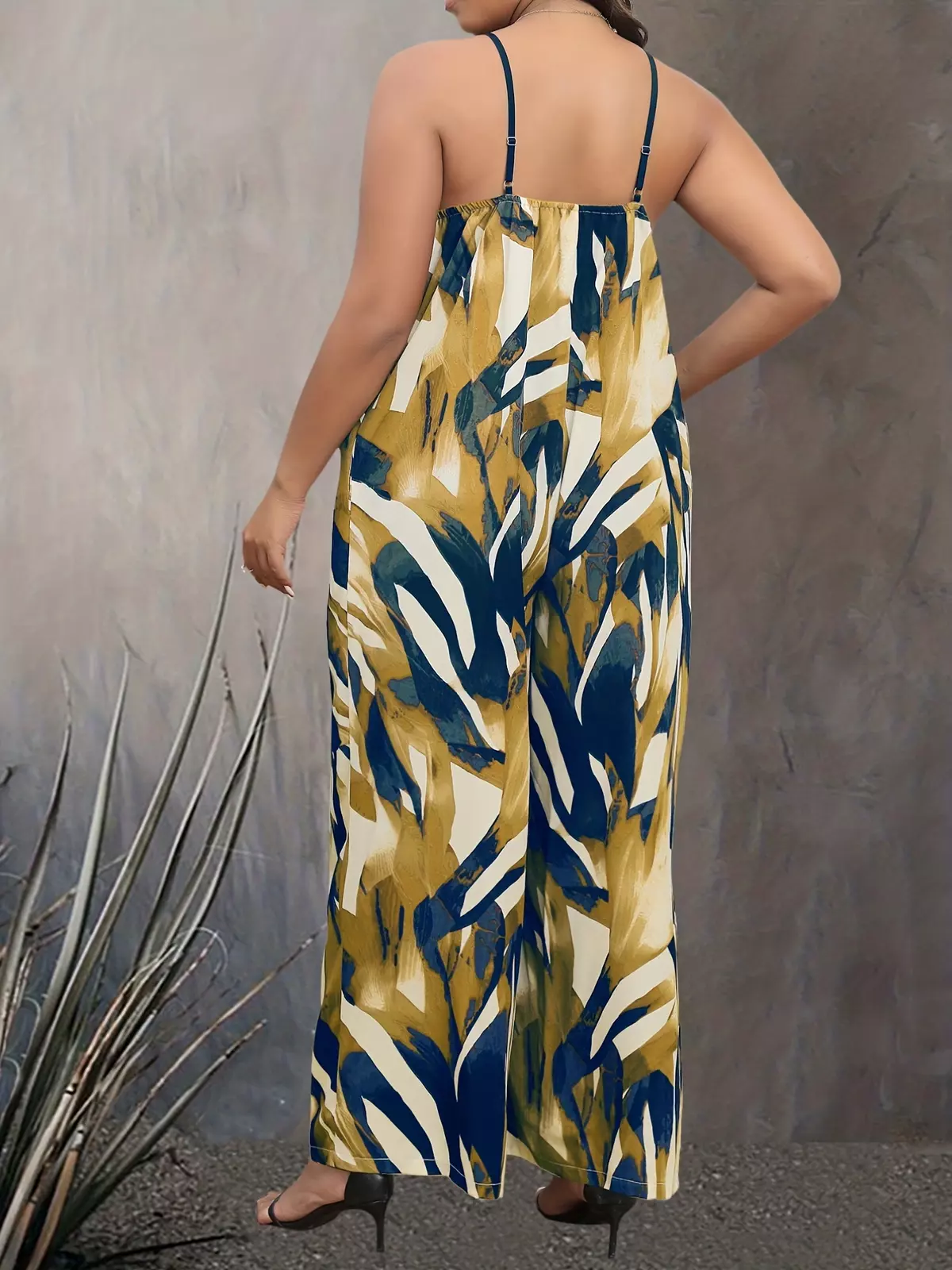 Plus Size Casual Jumpsuit, Women's Plus Random Print Round Neck Wide Leg Cami Jumpsuit With Adjustable Strap