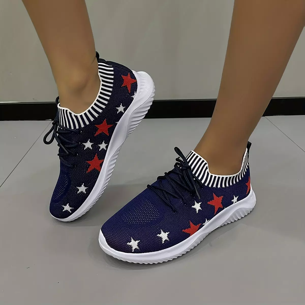 Women's Star Pattern Sneakers, Breathable Flying Woven Lace Up Shoes, Lightweight Low Top Shoes