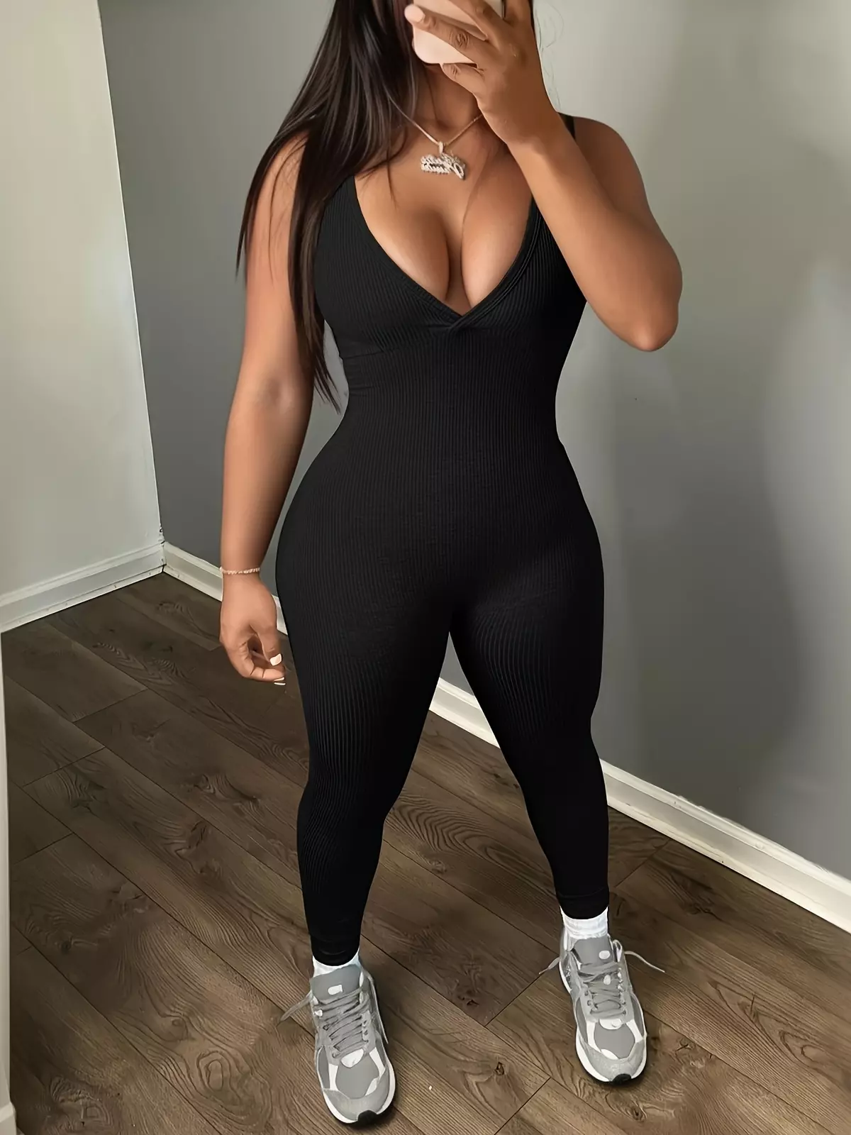 Chic Sleeveless V-Neck Jumpsuit - Women's Figure-Flattering One-Piece for Spring & Summer Events-Burgundy